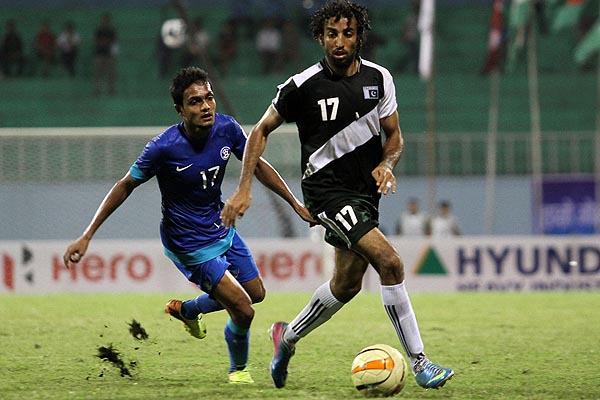 Pakistan, India set to clash on football field after 9 years [APP]