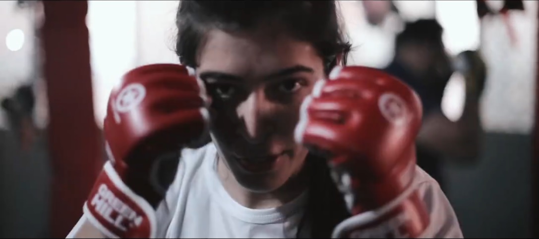 Footballer Malika Noor turns to kick-boxing during coronavirus lockdown [Geo Super]