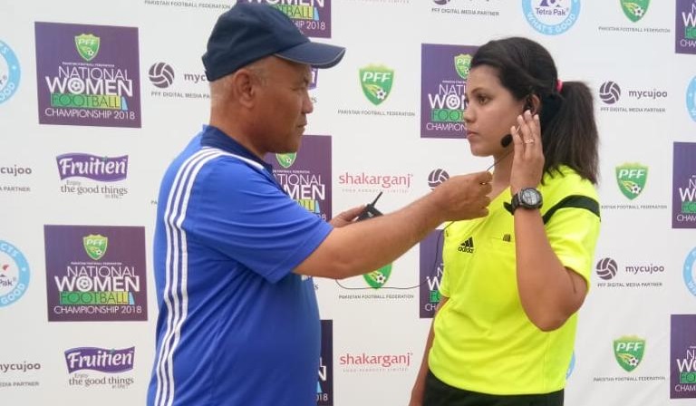 Women’s championship’s only female referee wants to boss men’s game one day [Geo Super]